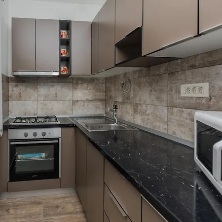 Apartment Mutak